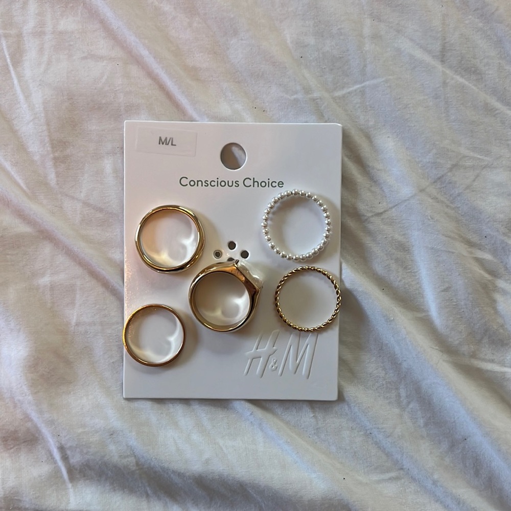 H&M rings